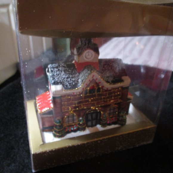 Wegman's Holiday Wegmans Glass Glitter Christmas Tree Ornament Made